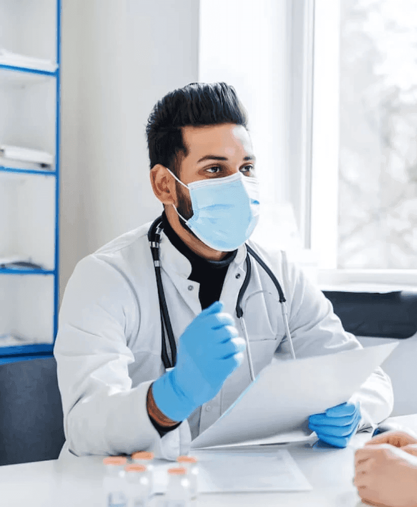 Doctor using doctisto Doctor using doctisto
